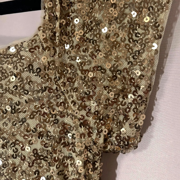 Badgley Mischka classic silloute gold gown - Picture 5 of 10